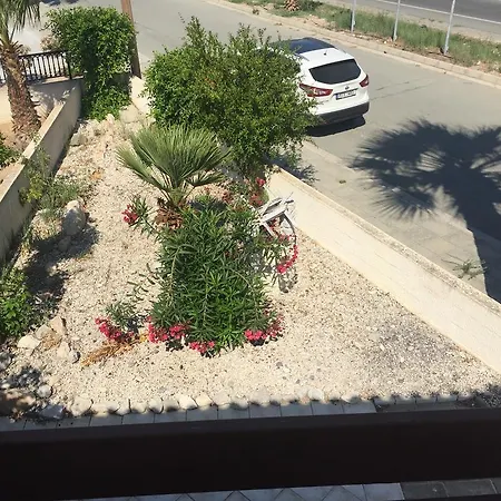 Sea Front 2 Bed House Larnaca